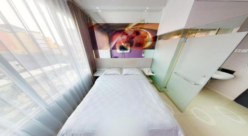 G Suites Hotel By Amithya Surabaya Dış mekan fotoğraf