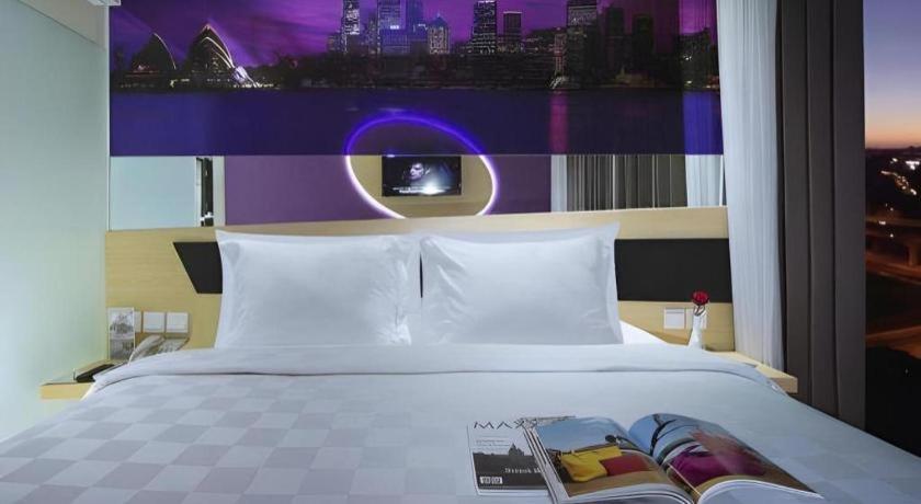 G Suites Hotel By Amithya Surabaya Dış mekan fotoğraf